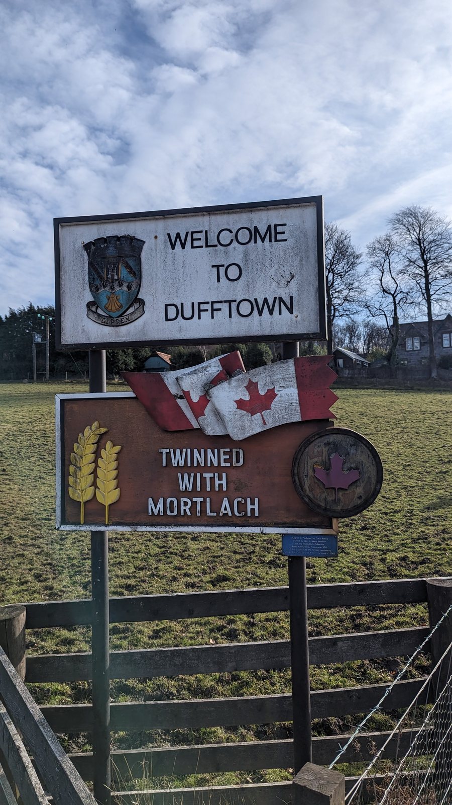 Welcome to Dufftown sign.