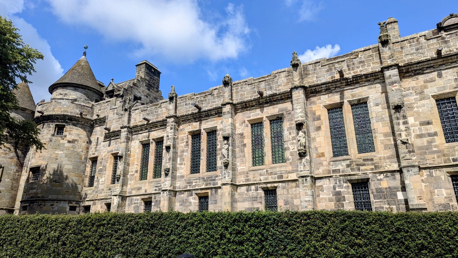 The courtyard and ranges of Falkland Palace.