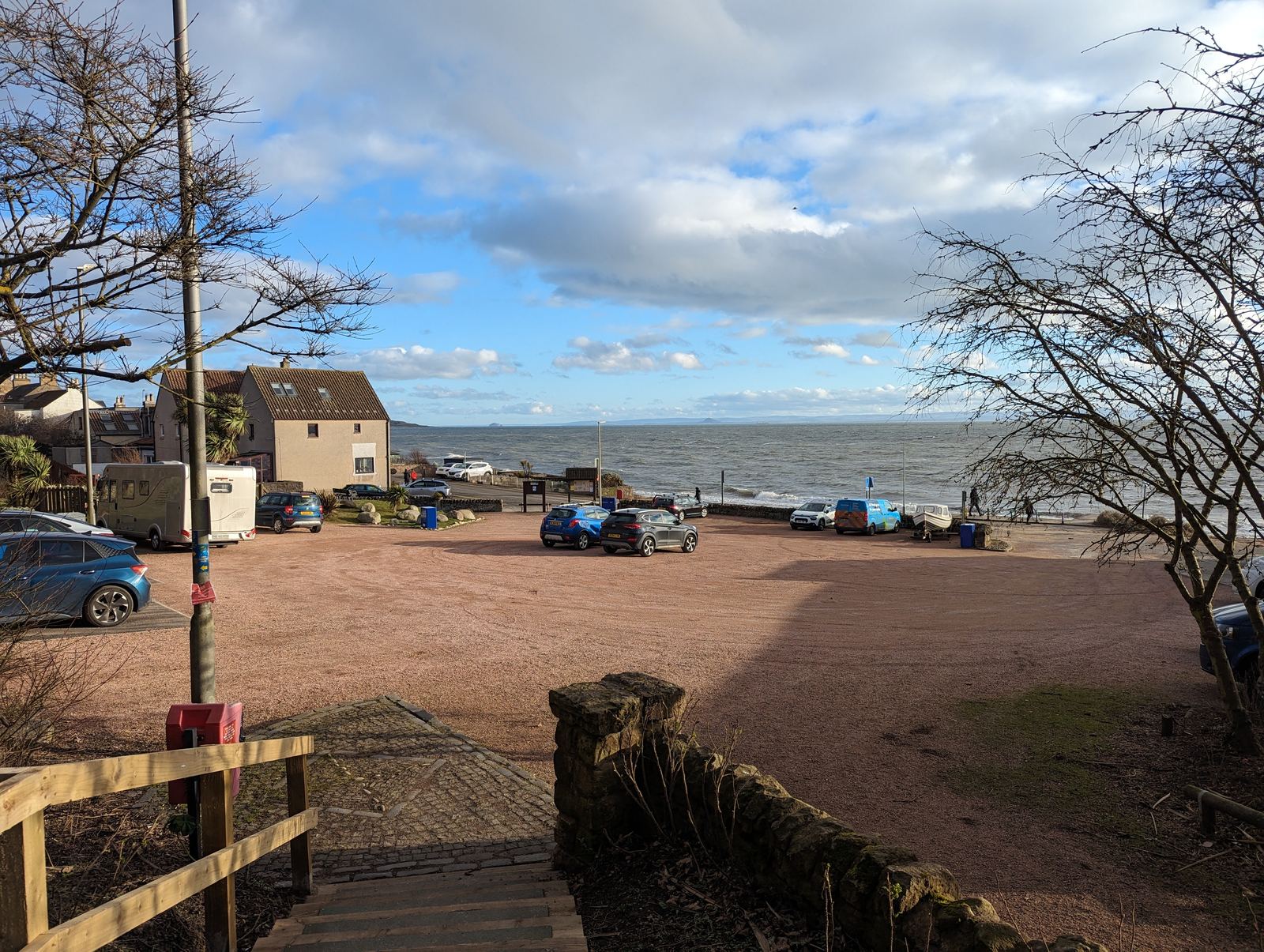 The small seafront car park at Lower Largo, right by the sea