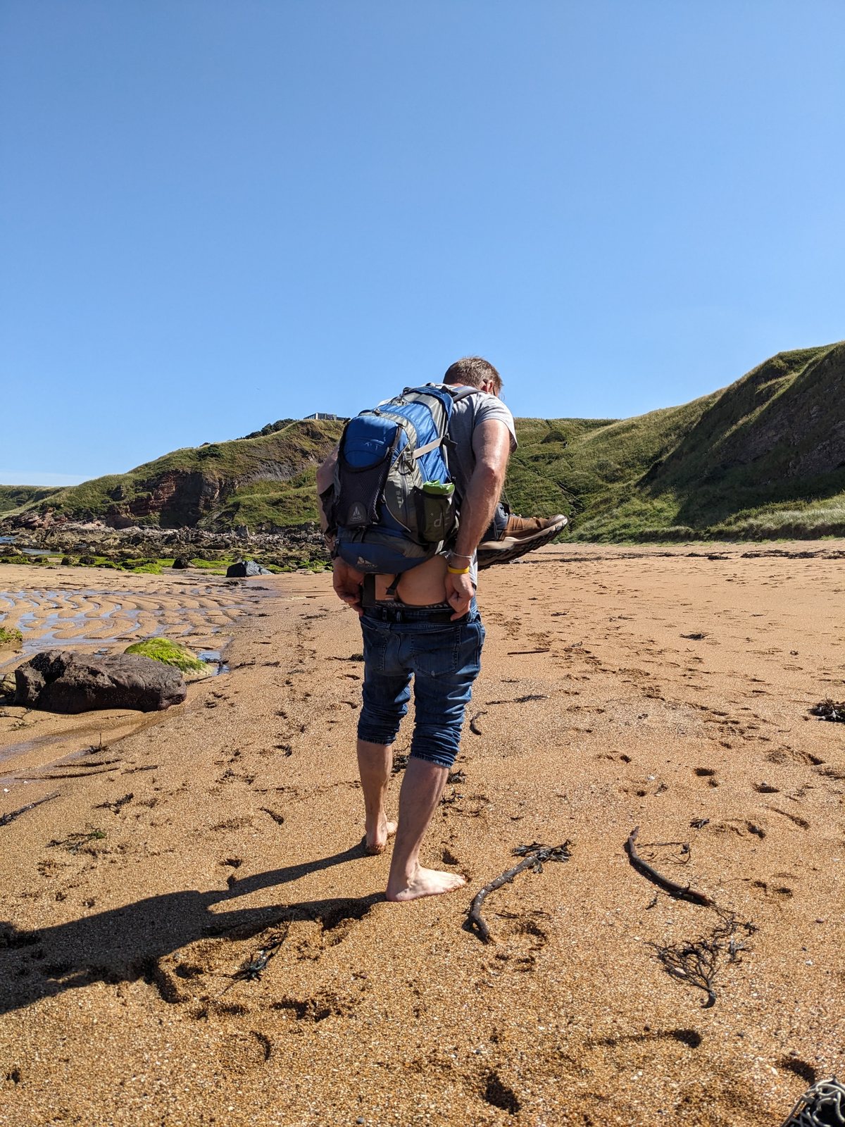 A walk along the shore at North Berwick.