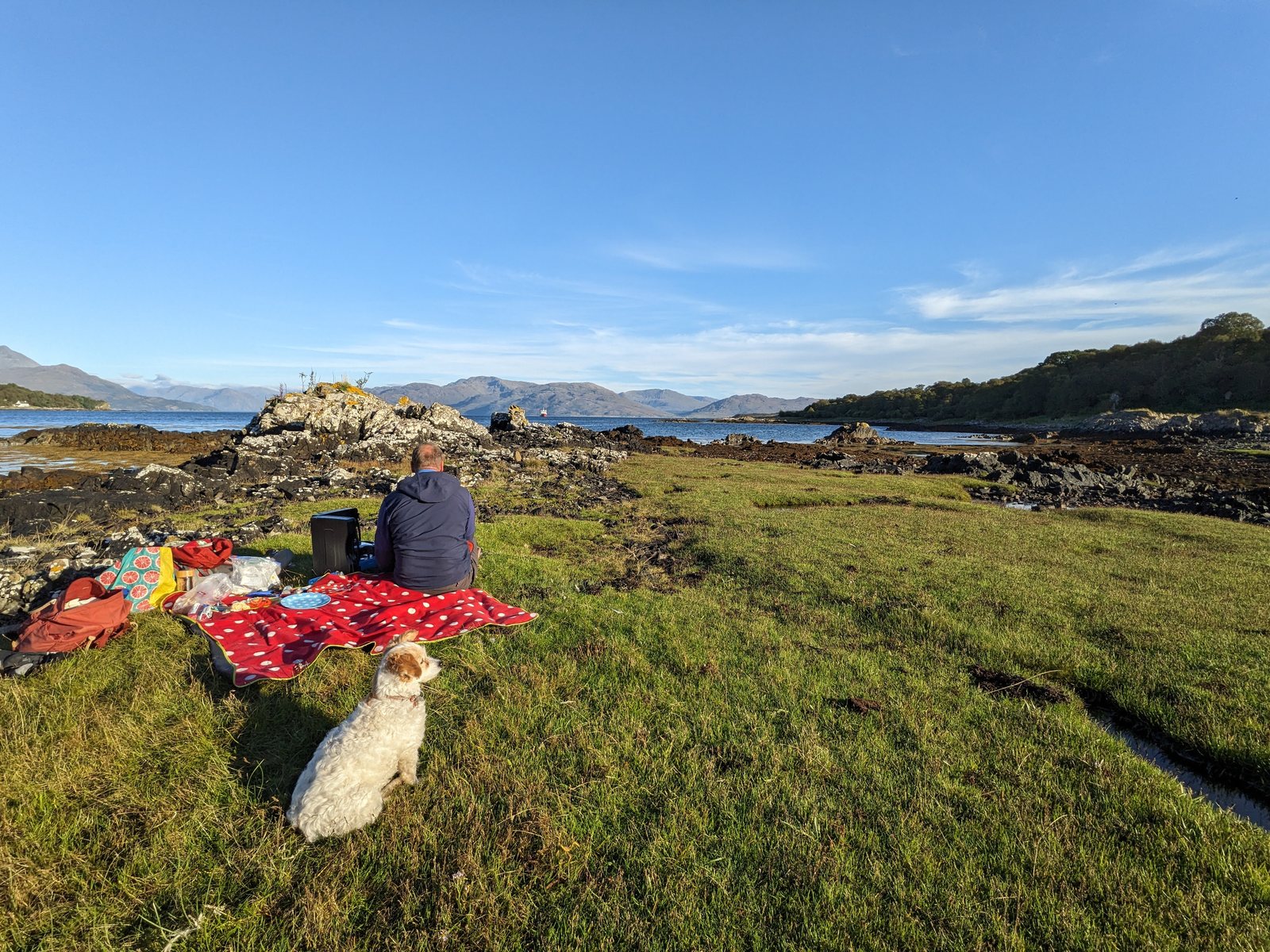 A coastal picnic spot on the Sleat peninsula, Skye.